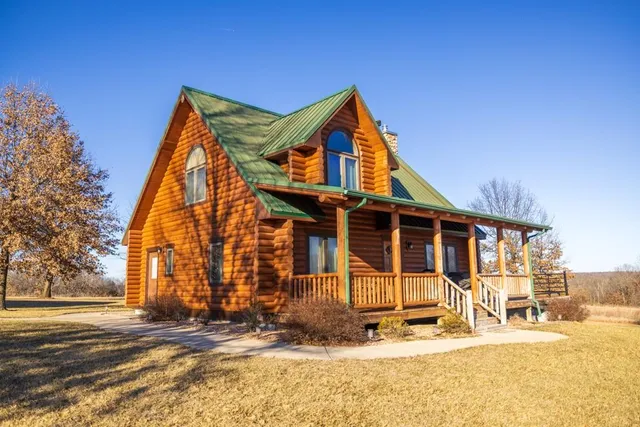 $1,090,000 | 6108 State Z Highway, Pattonsburg, MO 64670