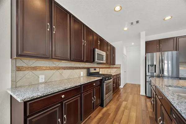 $3,550 | 13019 Hanover Breeze Lane, Houston, TX 77044