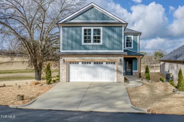 $424,900 | 207 Monroe Drive, Bristol, TN 37620