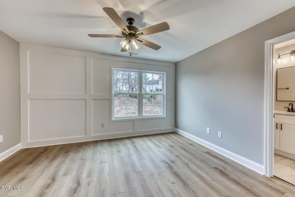 $424,900 | 207 Monroe Drive, Bristol, TN 37620