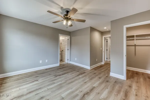 $424,900 | 207 Monroe Drive, Bristol, TN 37620