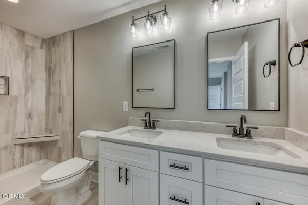 $424,900 | 207 Monroe Drive, Bristol, TN 37620