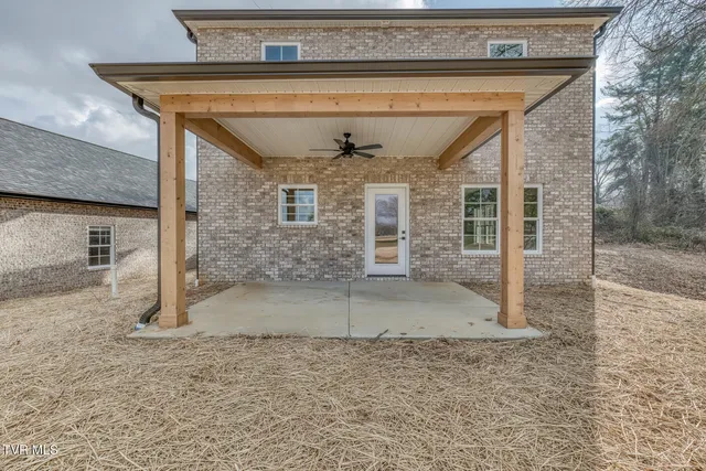 $449,900 | 207 Monroe Drive, Bristol, TN 37620