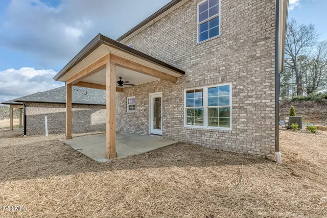$449,900 | 207 Monroe Drive, Bristol, TN 37620