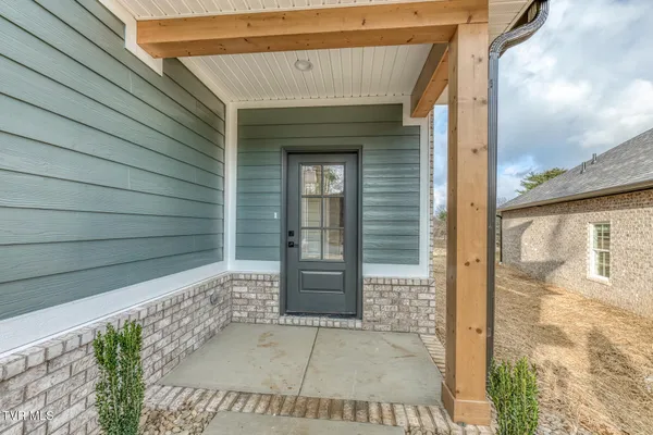 $424,900 | 207 Monroe Drive, Bristol, TN 37620