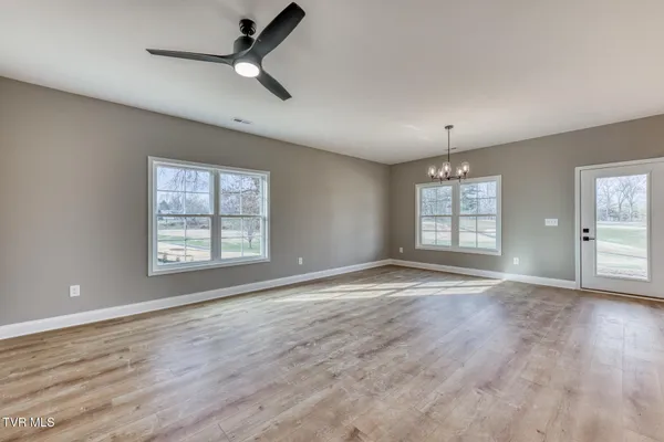 $424,900 | 207 Monroe Drive, Bristol, TN 37620