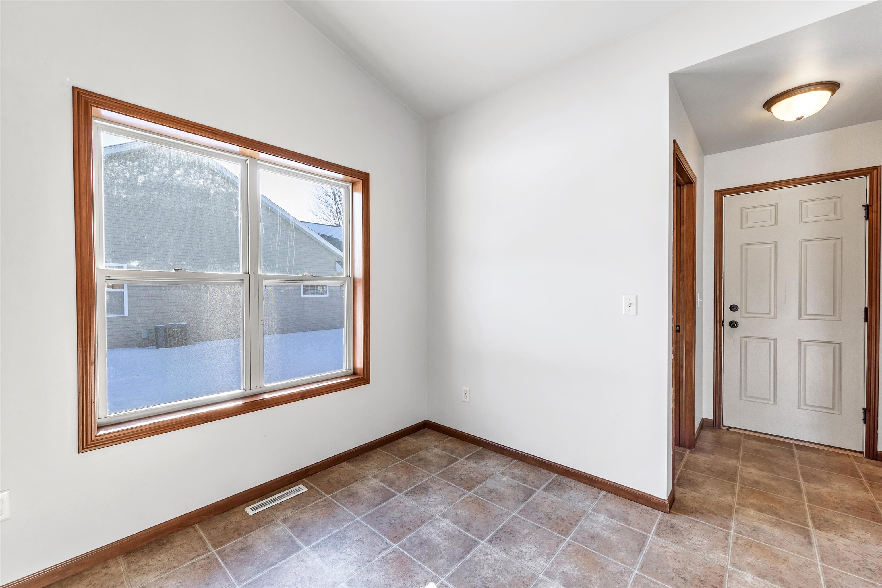 1320 Cardinal Lane Howard, WI 54313 - Photo 14 of 30