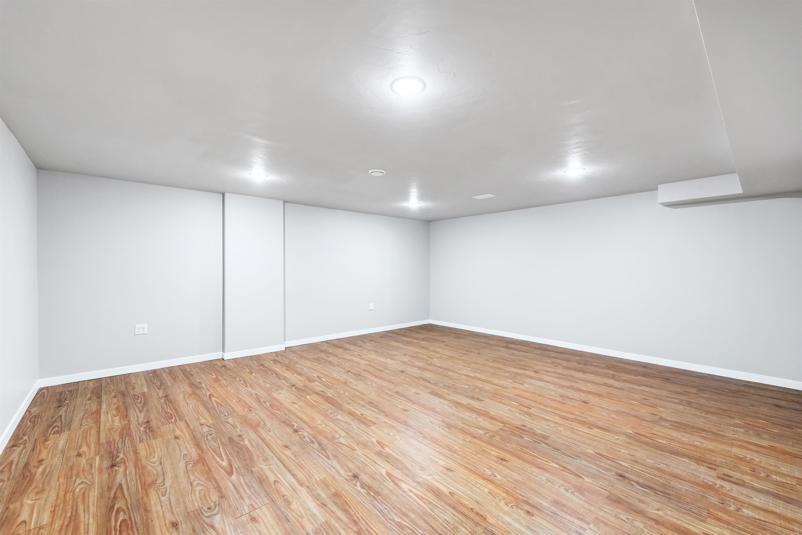 1320 Cardinal Lane Howard, WI 54313 - Photo 23 of 30