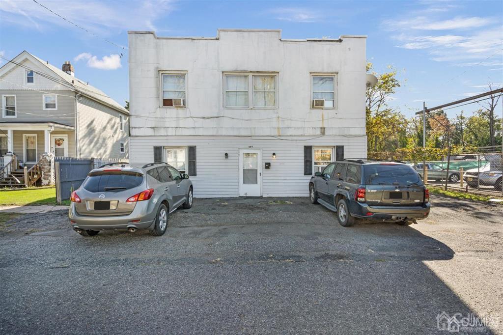 669 North Ave Extension Dunellen, NJ 08812 - Photo 1 of 27 Gallery Image 1