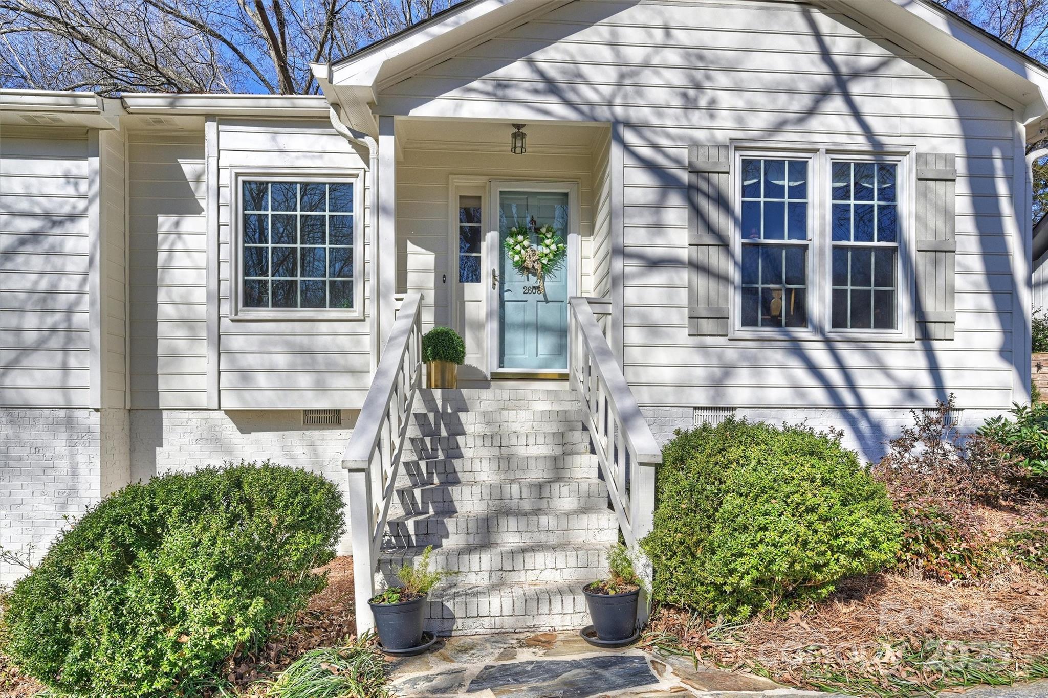 2608 Innsbrook Road Charlotte, NC 28226 - Photo 2 of 36 Gallery Image 2