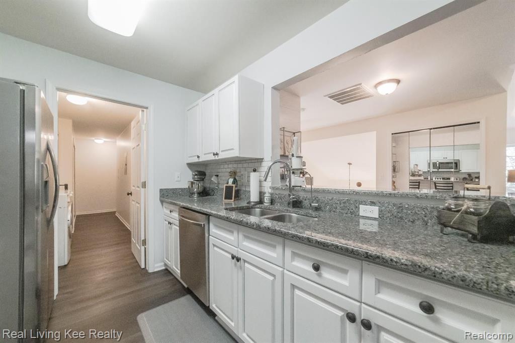 3565 Tremonte Circle, Unit 244 Rochester, MI 48306 - Photo 15 of 29