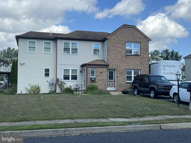 $500,000 | 271 & 273 Shirley Drive, Harleysville, PA 19438