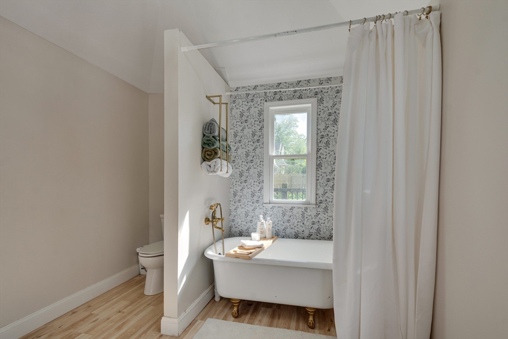 254 Lakeside Road Hanson, MA 02341 - Photo 17 of 42 Gallery Image 17