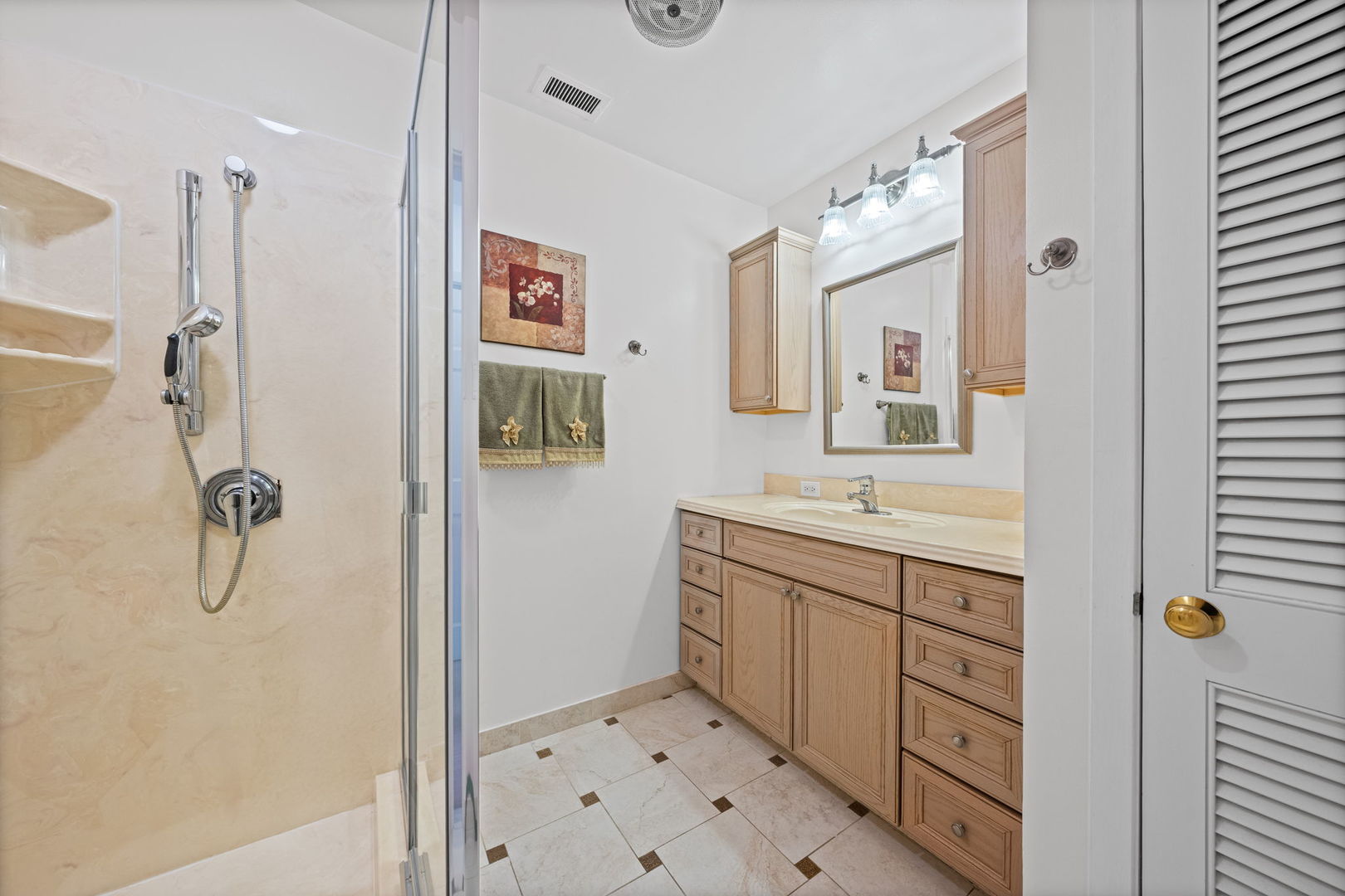 1 North Dee Road, Unit 1B Park Ridge, IL 60068 - Photo 21 of 34 Gallery Image 21