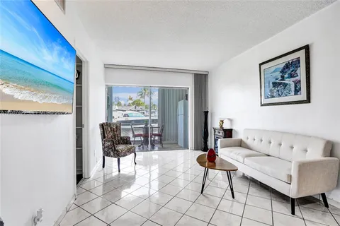 $229,900 | 455 Paradise Isle Boulevard, Unit 104, Hallandale Beach, FL 33009