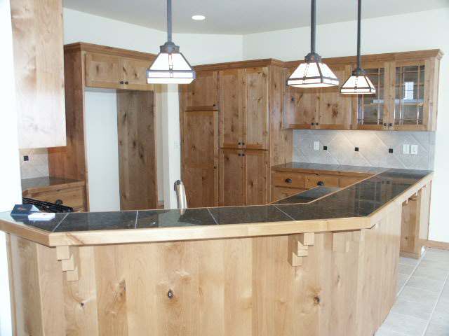 2208 West Stratton Avenue Spokane, WA 99208 - Photo 4 of 9