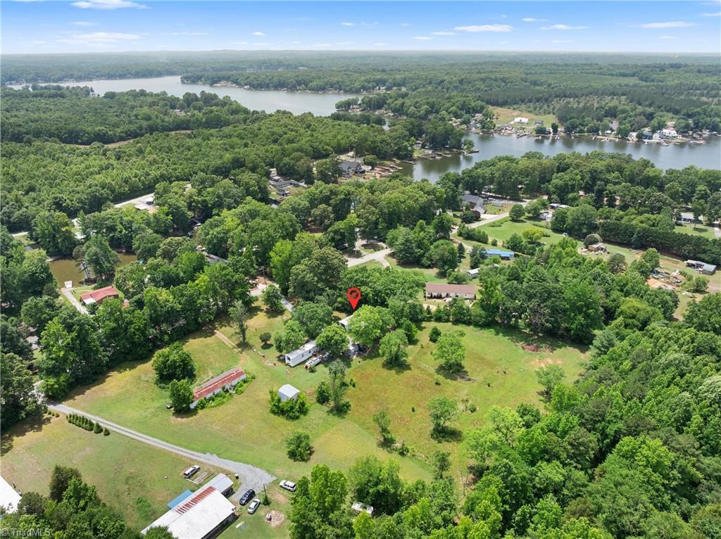527 Riverview Road Lexington, NC 27292 - Photo 7 of 13