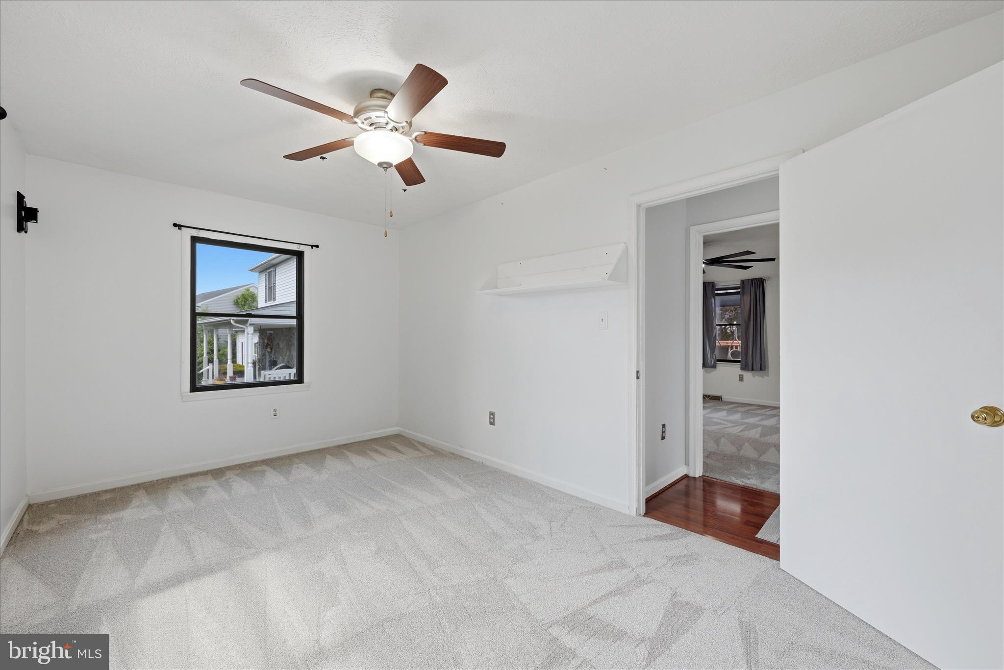 213 Killdeer Road Stephens City, VA 22655 - Photo 17 of 38 Bedroom