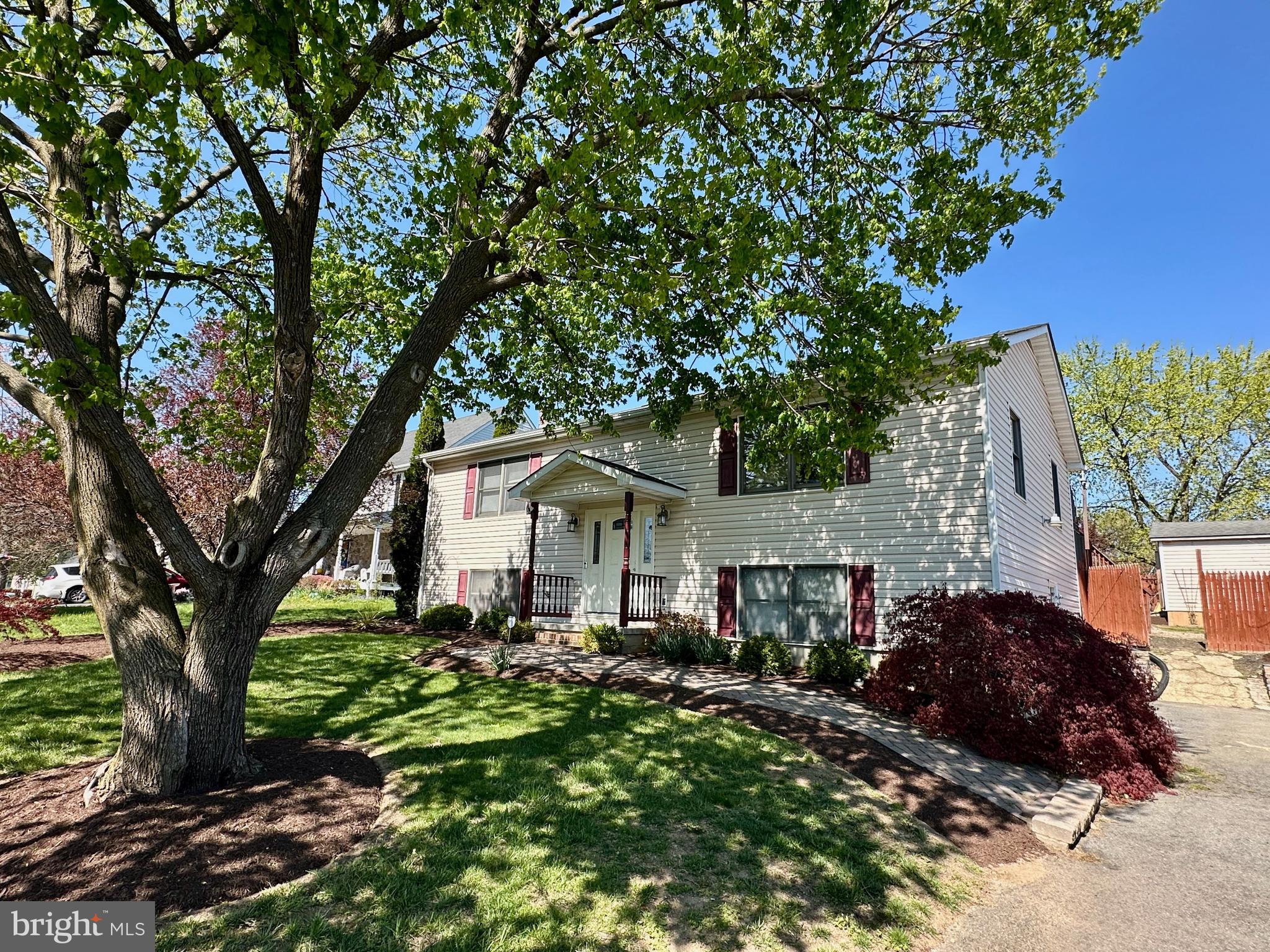 213 Killdeer Road Stephens City, VA 22655 - Photo 2 of 2