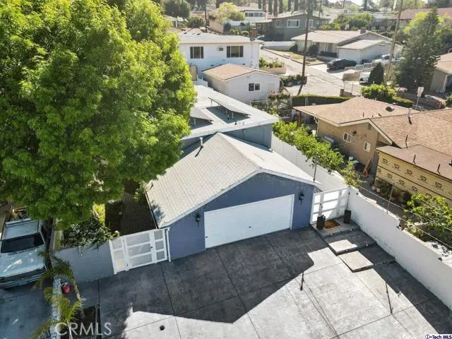 a picture of city view