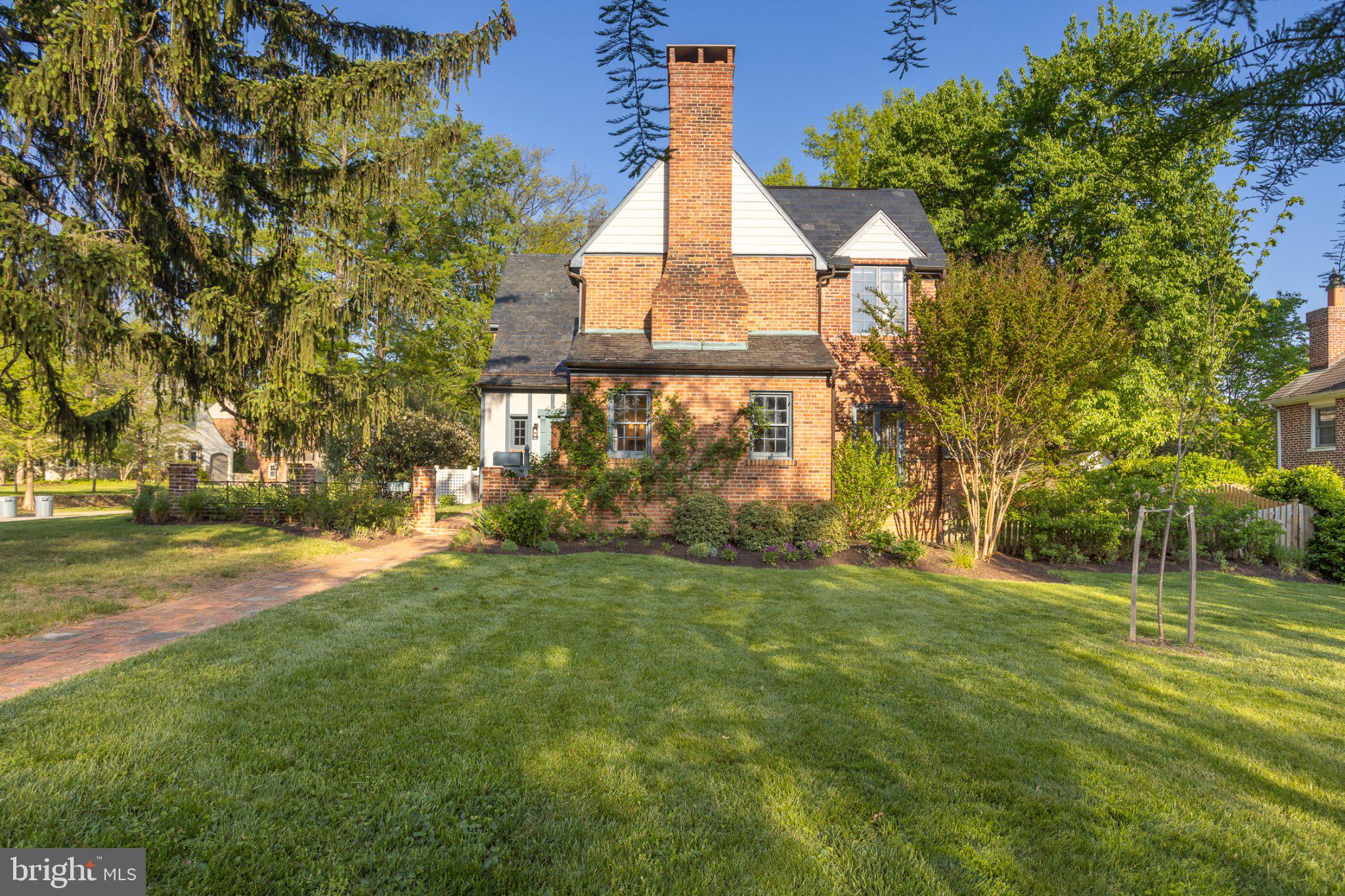 7005 Copeleigh Road Baltimore, MD 21212 - Photo 2 of 51 a front view of a house with a yard