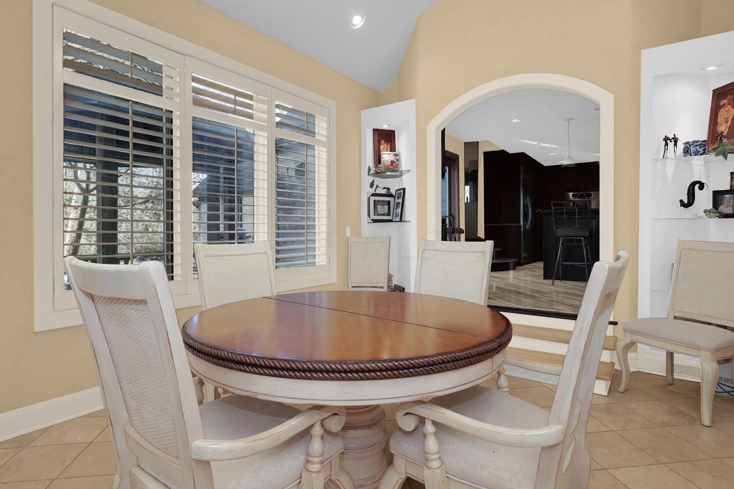 6580 Harriott Road Powell, OH 43065 - Photo 28 of 35 Dining Room