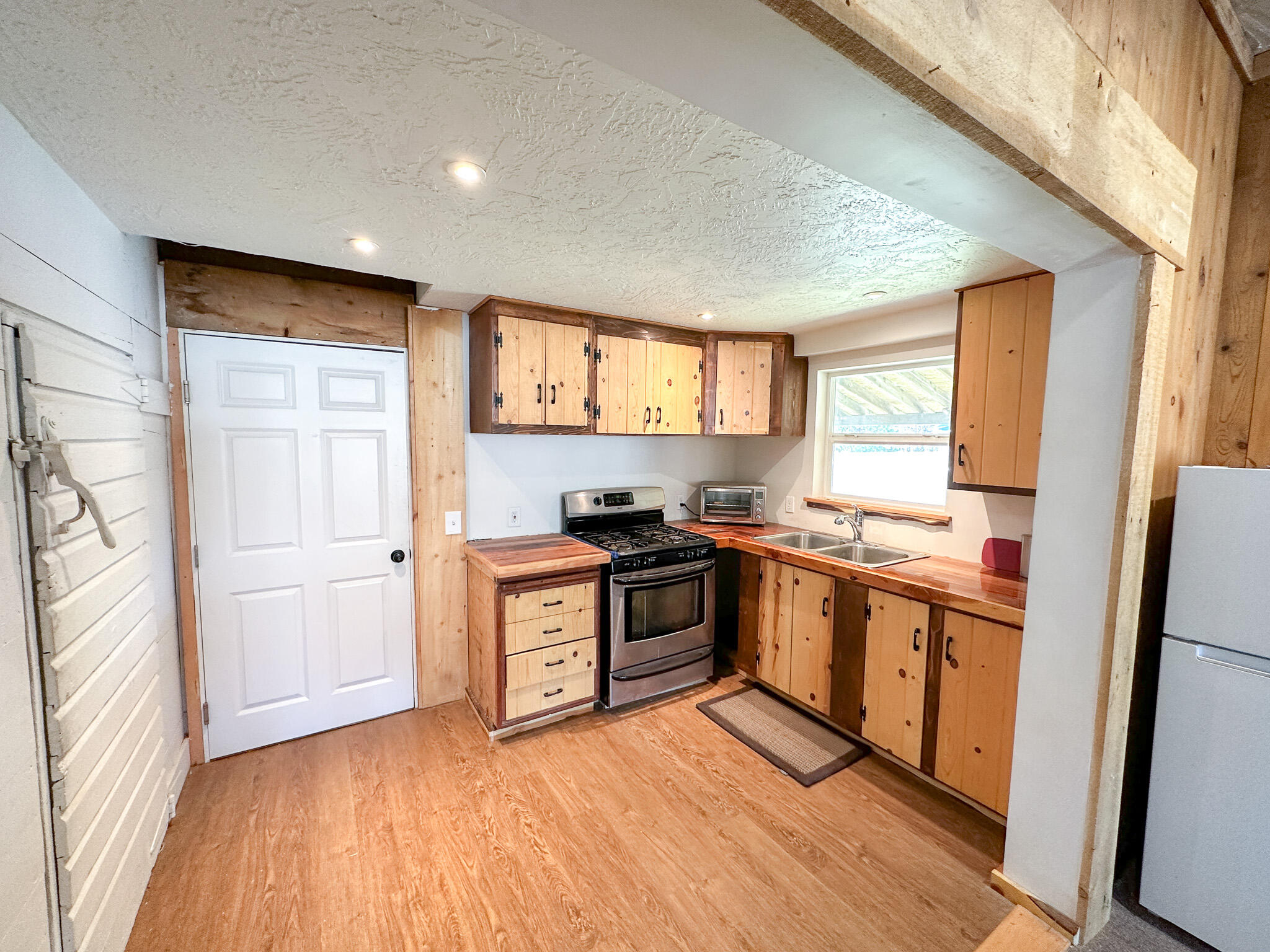102 Jones Street Crescent, OR 97733 - Photo 27 of 34