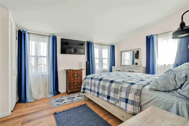 $995,000 | 155-79 Bayview Avenue | Rosedale