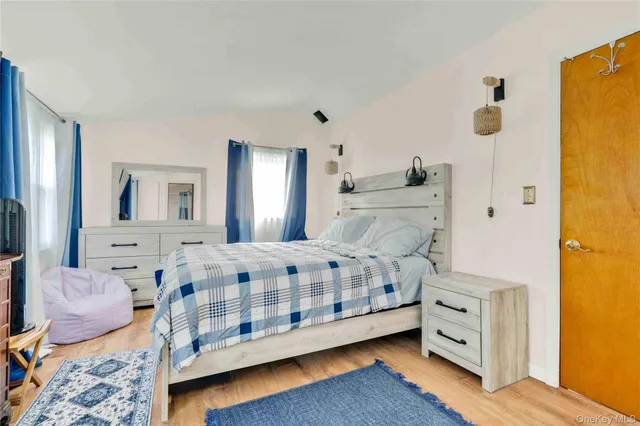 $995,000 | 155-79 Bayview Avenue | Rosedale