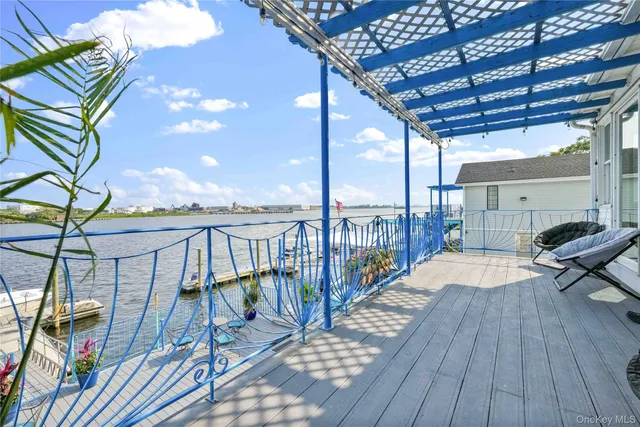 $995,000 | 155-79 Bayview Avenue | Rosedale