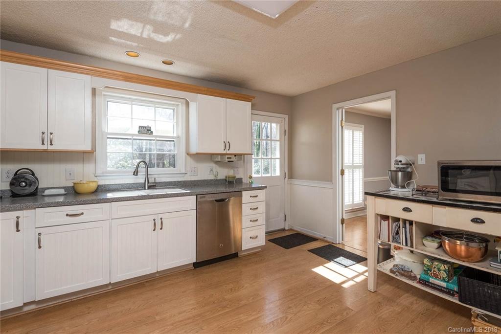 1919 Carmel Ridge Road Charlotte, NC 28226 - Photo 7 of 23 Gallery Image 7
