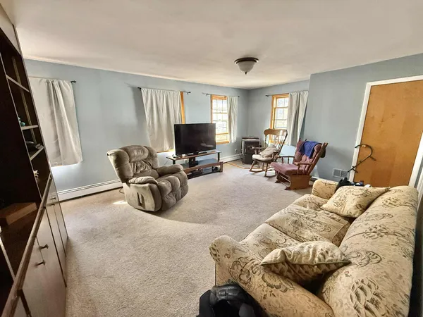 $299,900 | 69 Green Street, Augusta, ME 04330