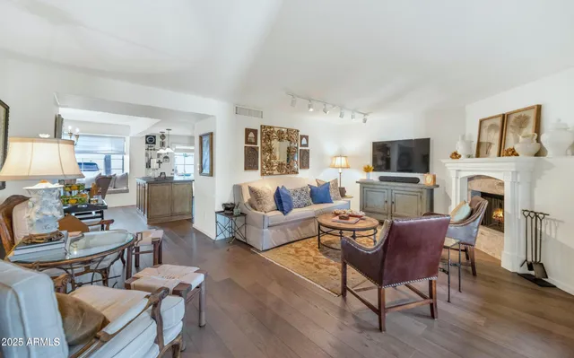 $5,495 | 5101 North Casa Blanca Drive, Unit 19, Paradise Valley, AZ 85253