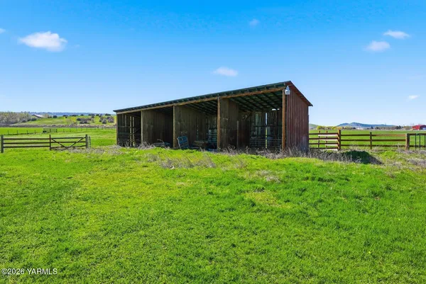 $699,000 | 4410 Thorp Cemetery Road, Thorp, WA 98946