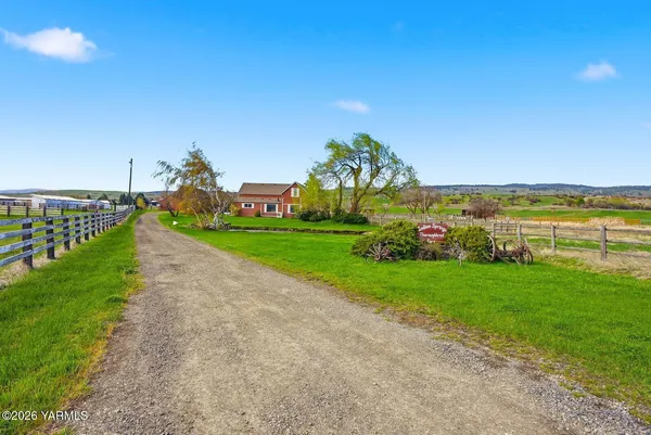 $699,000 | 4410 Thorp Cemetery Road, Thorp, WA 98946