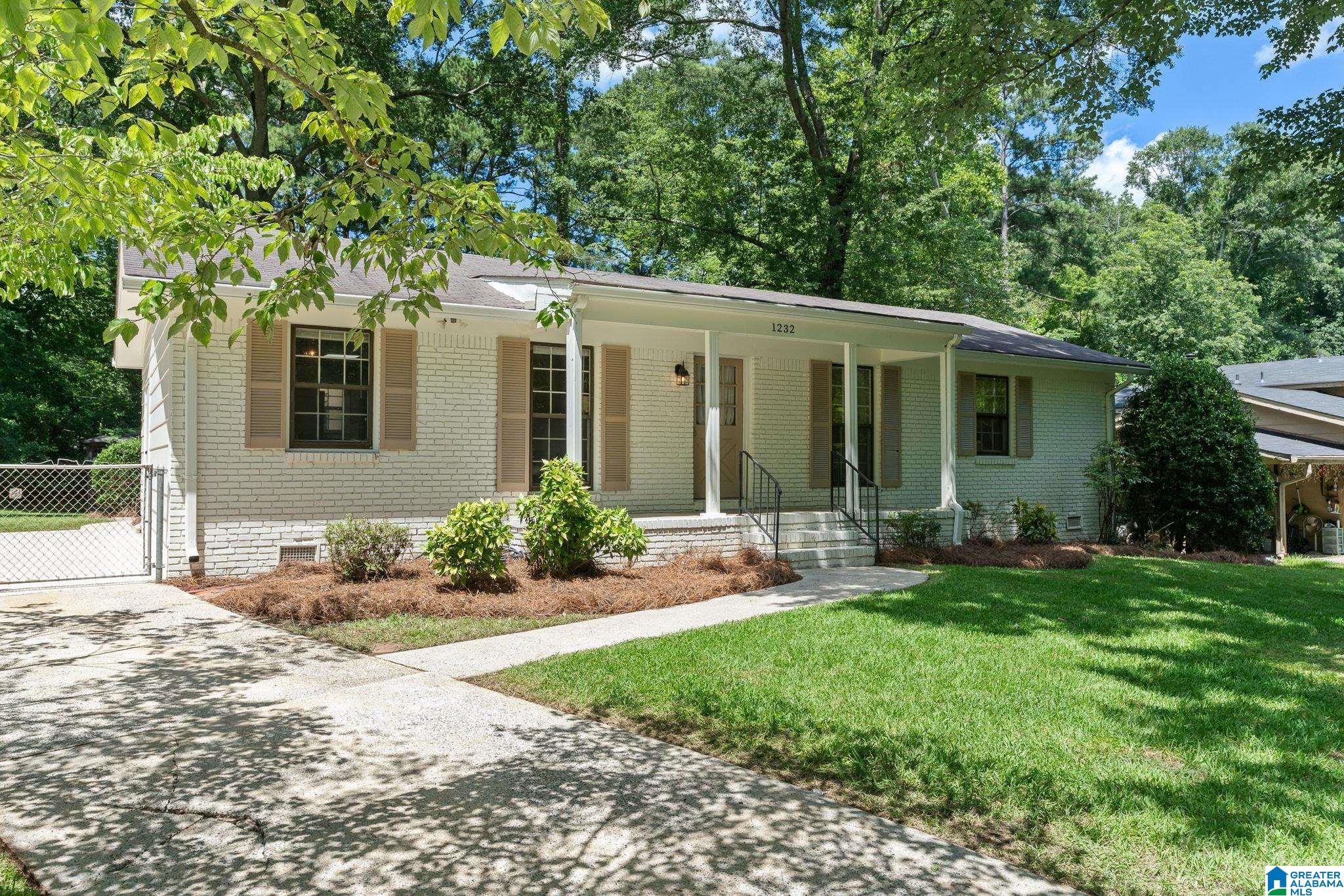 1232 Montclair Road Birmingham, AL 35213 - Photo 2 of 36