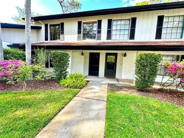 $171,000 | 5454 Saddlebrook Way, Unit 2, Wesley Chapel, FL 33543