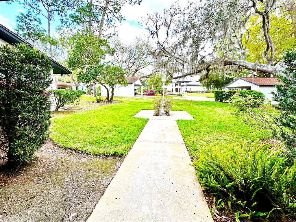 5454 Saddlebrook Way, Unit 2 Wesley Chapel, FL 33543 - Photo 4 of 46