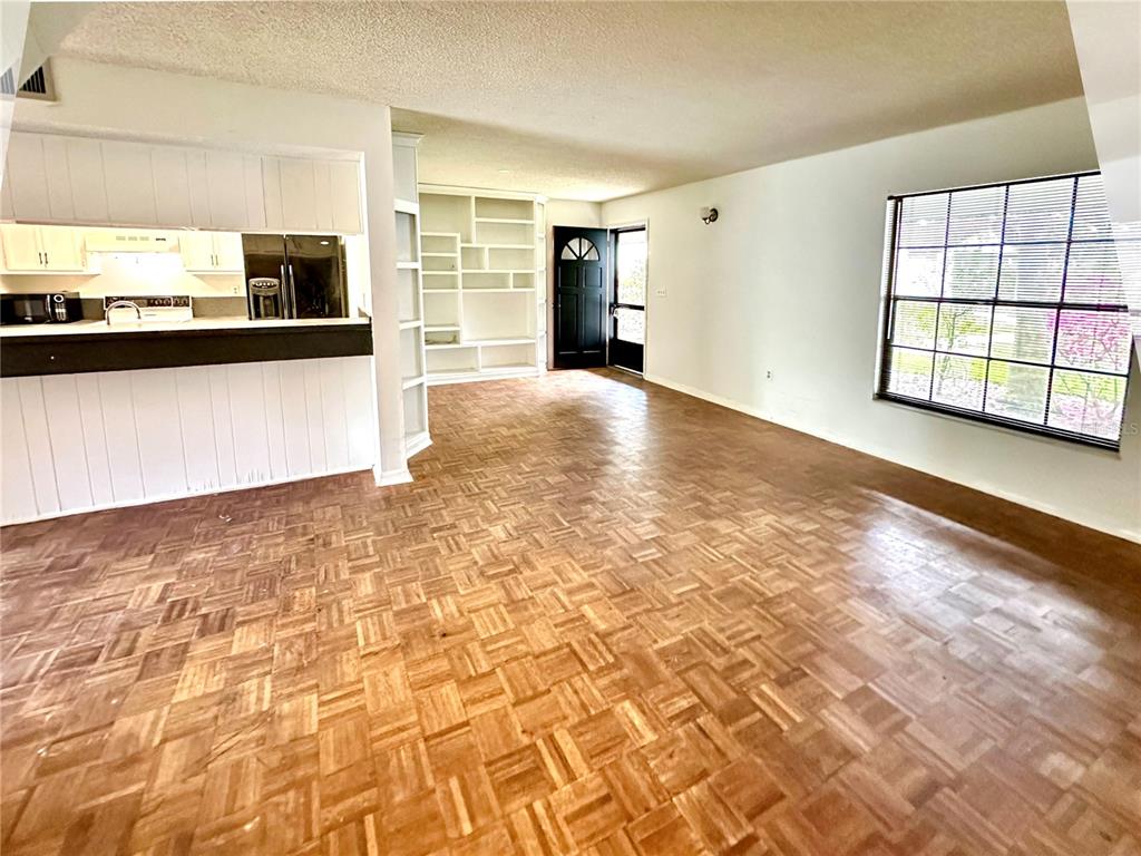 5454 Saddlebrook Way, Unit 2 Wesley Chapel, FL 33543 - Photo 5 of 46