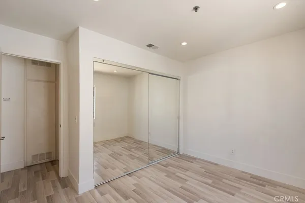 $4,395 | 260 Victoria Street, Unit D4, Costa Mesa, CA 92627
