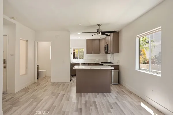 $4,395 | 260 Victoria Street, Unit D4, Costa Mesa, CA 92627