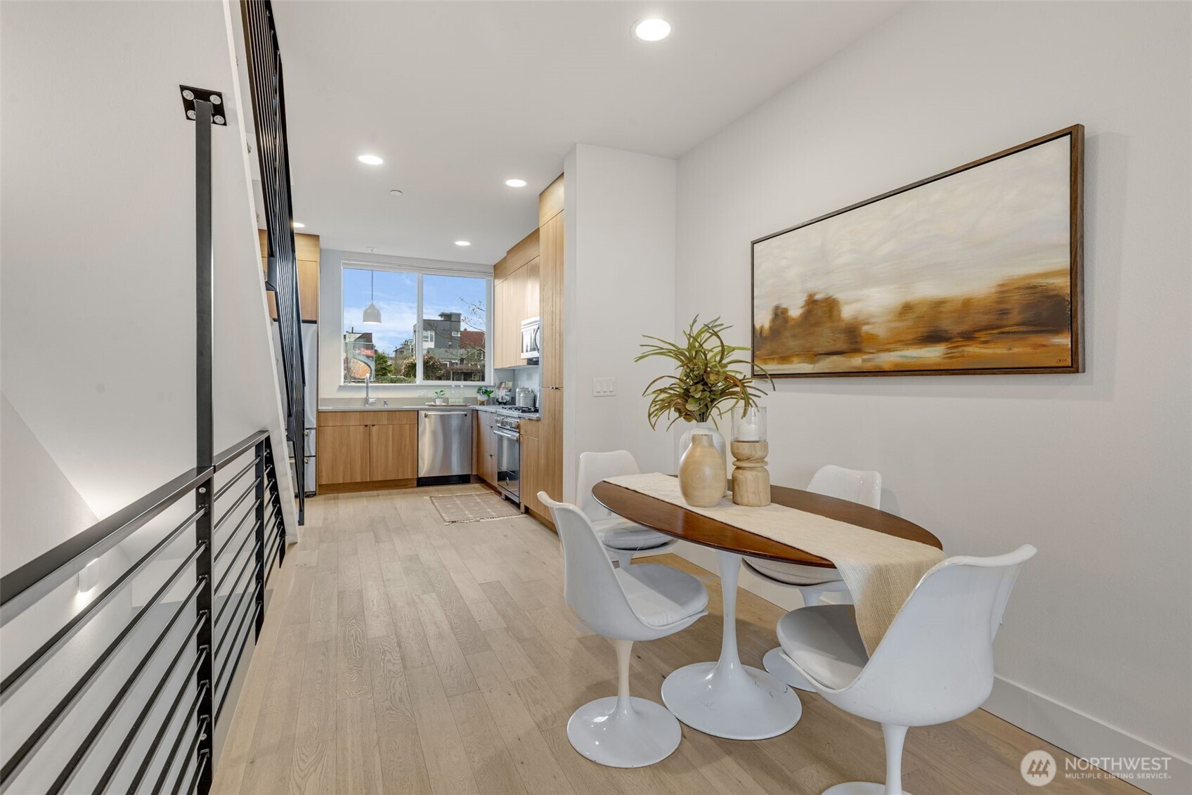 908 North 46th Street, Unit F Seattle, WA 98103 - Photo 8 of 40