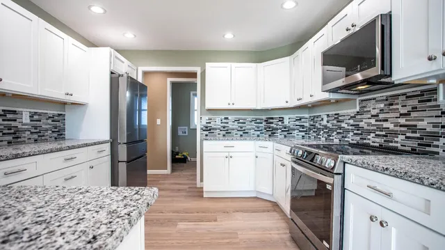 $374,900 | 8124 Catfish Lane, Brookville, IN 47012