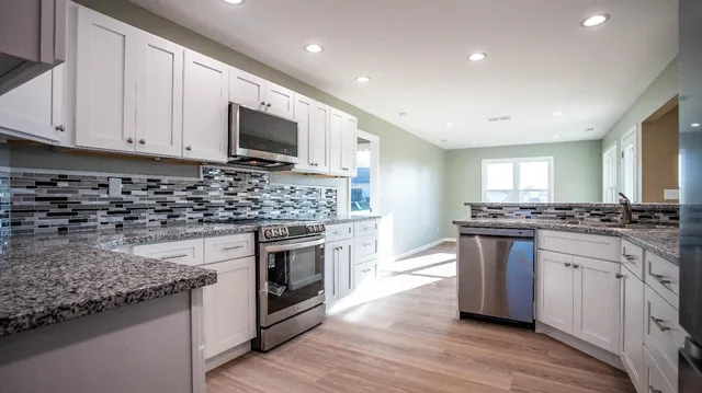 $374,900 | 8124 Catfish Lane, Brookville, IN 47012