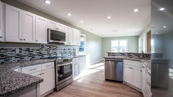 $367,400 | 8124 Catfish Lane, Brookville, IN 47012