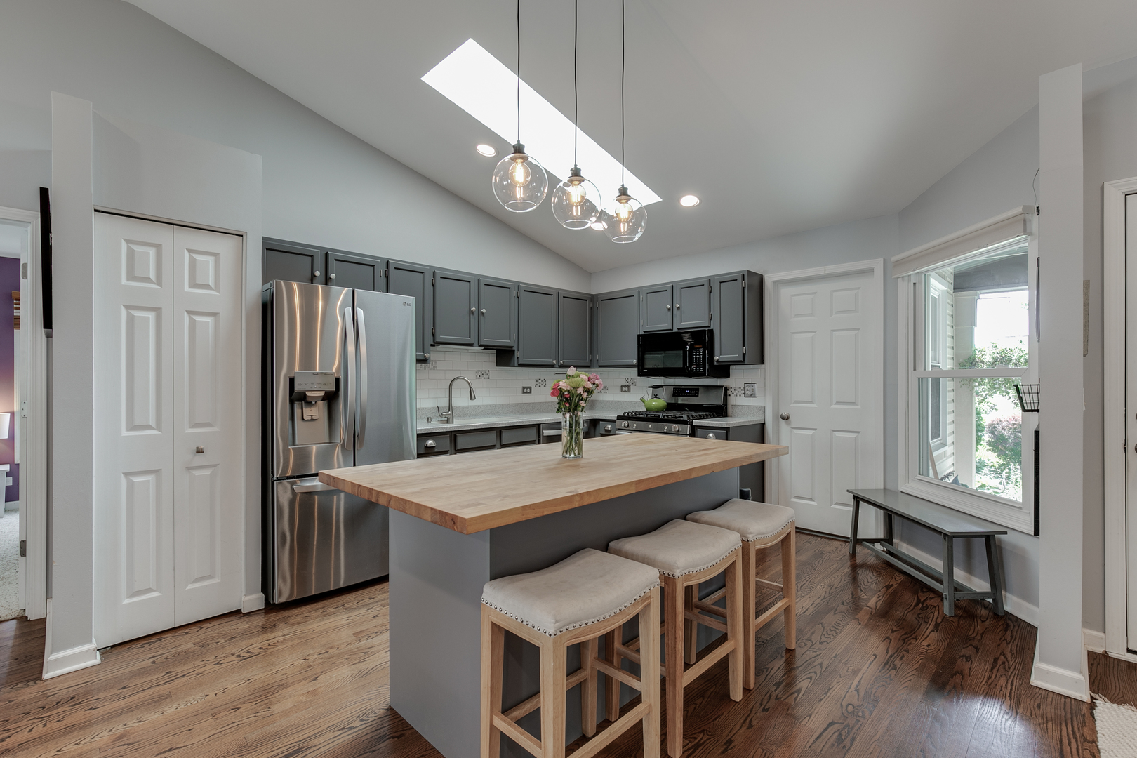 506 Indian Ridge Trail Wauconda, IL 60084 - Photo 5 of 32 Gallery Image 5