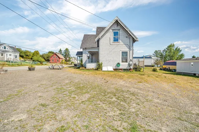 $189,900 | 56 Washington Street, Lubec, ME 04652