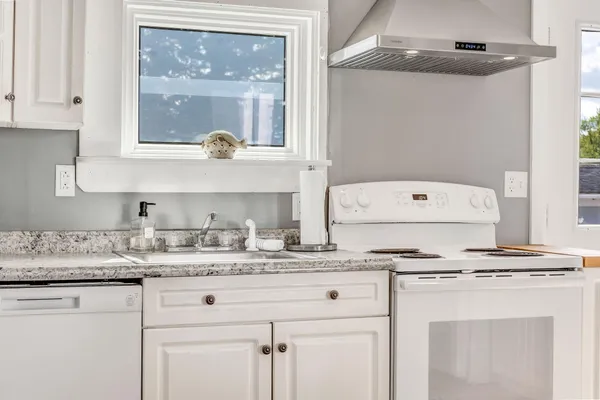 $175,000 | 56 Washington Street, Lubec, ME 04652