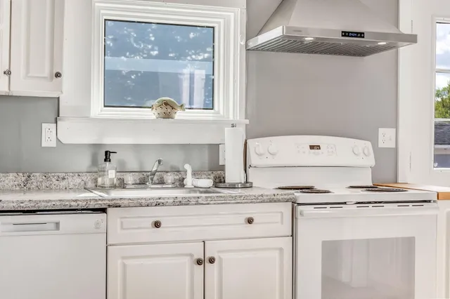 $189,900 | 56 Washington Street, Lubec, ME 04652