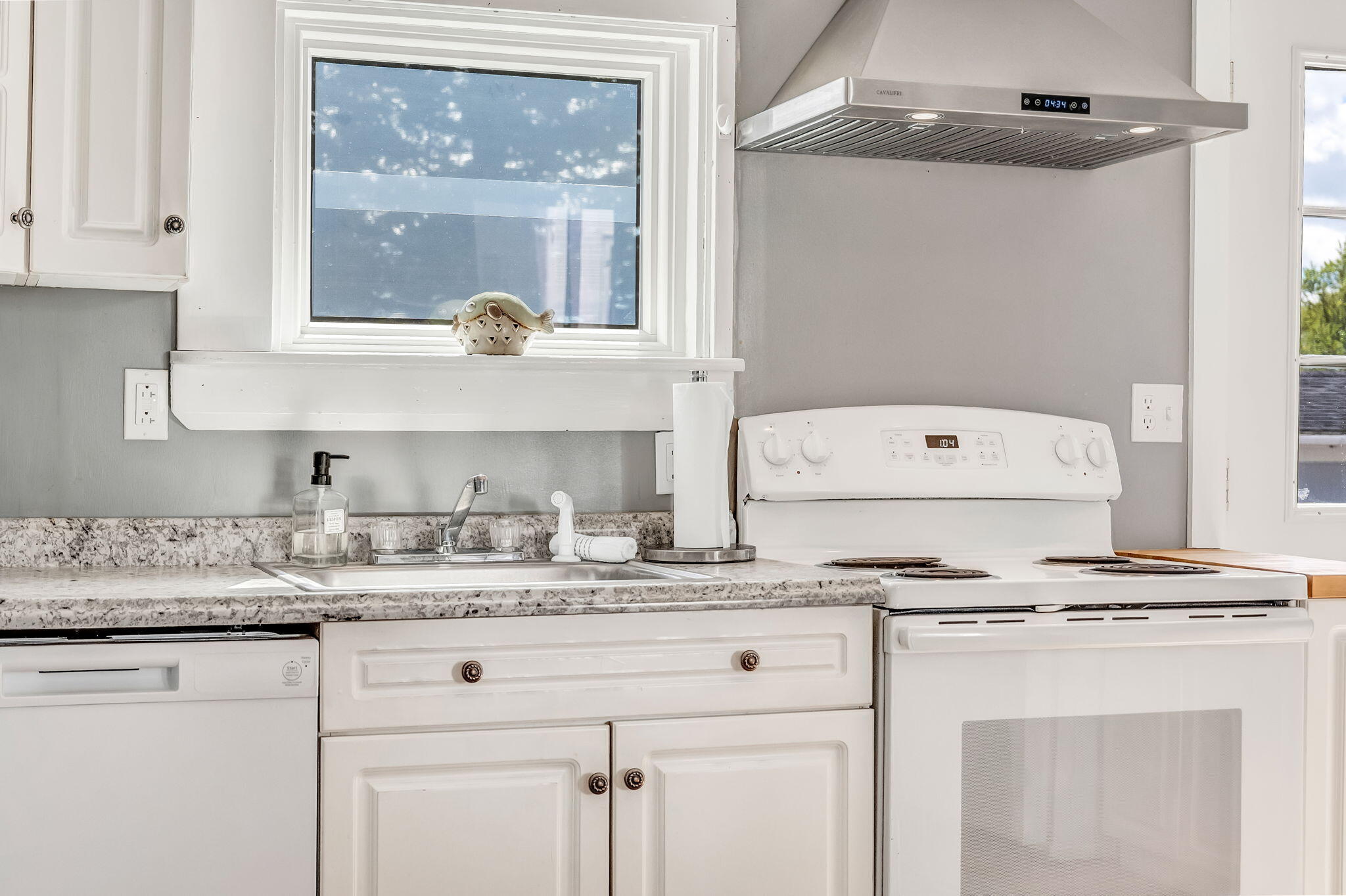 56 Washington Street Lubec, ME 04652 - Photo 19 of 61 19-web-or-mls-56-washington-st